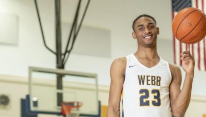 身体素质相当炸裂！又一位弹簧人引乐透球队疯抢？