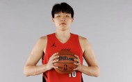 世界杯app下载-开拓者追字母哥9换1潜在筹码：杨瀚森等4球员 3首轮+2互换权